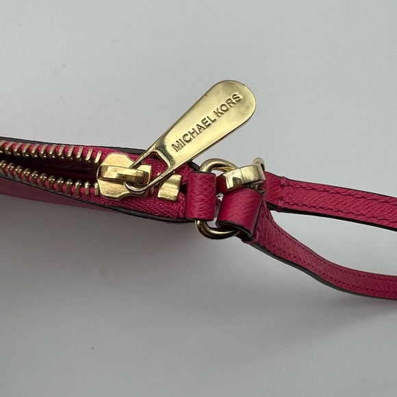 Michael Kors Hot Pink Wristlet with Zip Closure Colorful Preppy‎ Designer - Picture 5 of 11